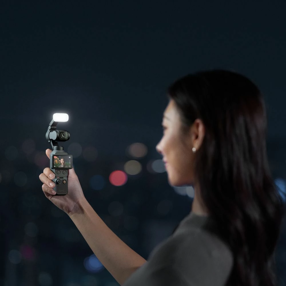 DJI Osmo Pocket 4 Creator Combo - image 3